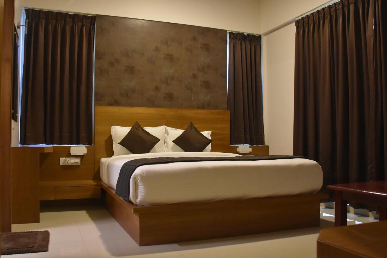 Heritage Inn Mysore Exterior foto