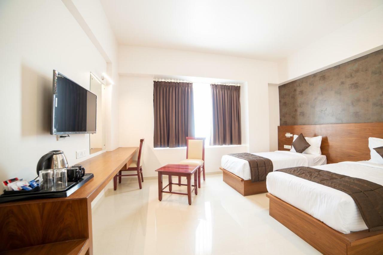Heritage Inn Mysore Exterior foto